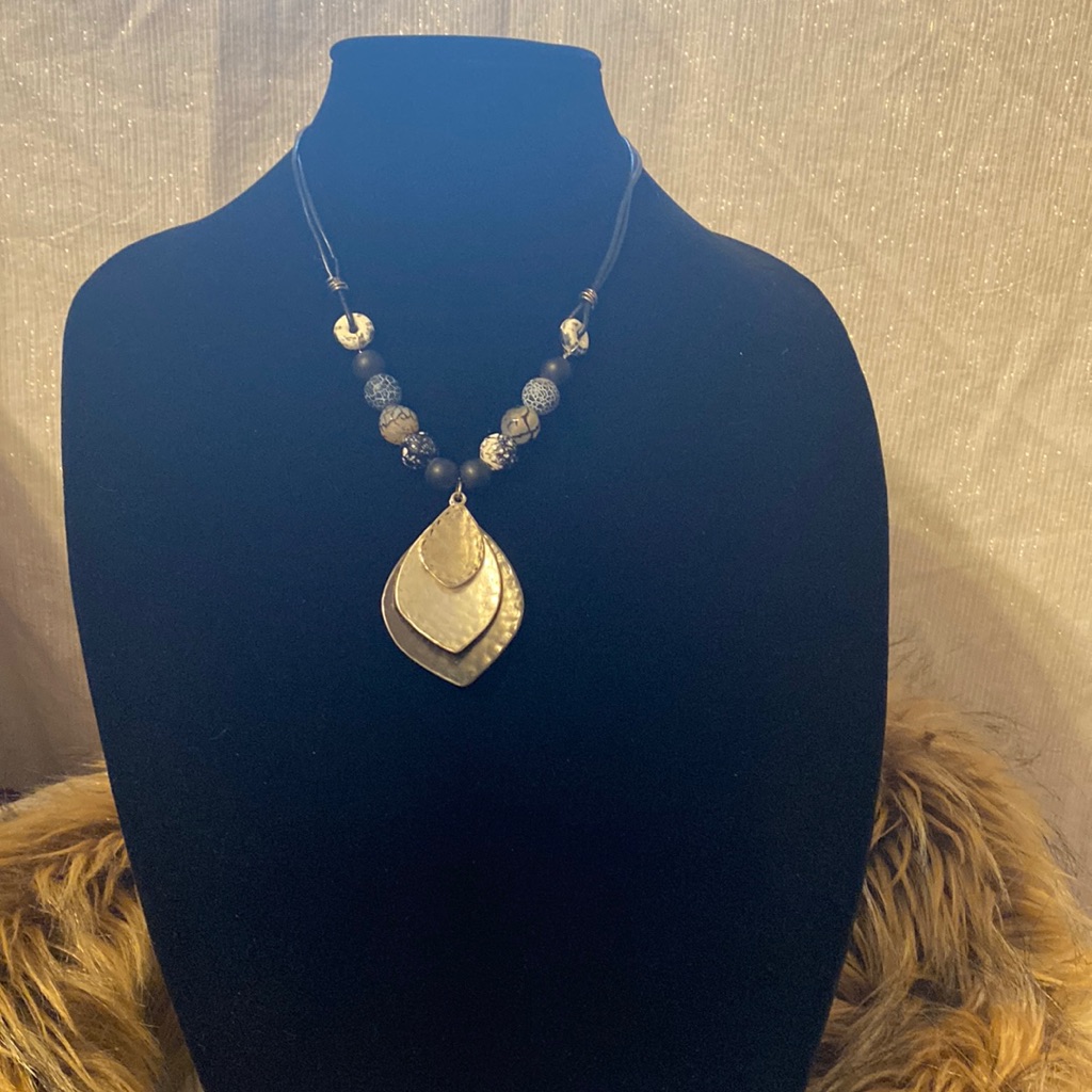 Christopher & Banks Cj Banks Necklace #101
